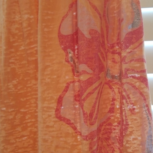 Tank - Picture 2 of 2